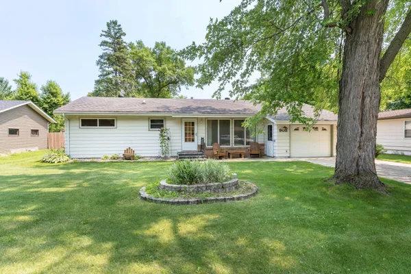 $199,900 | 908 North 1st Avenue, Fergus Falls, MN 56537