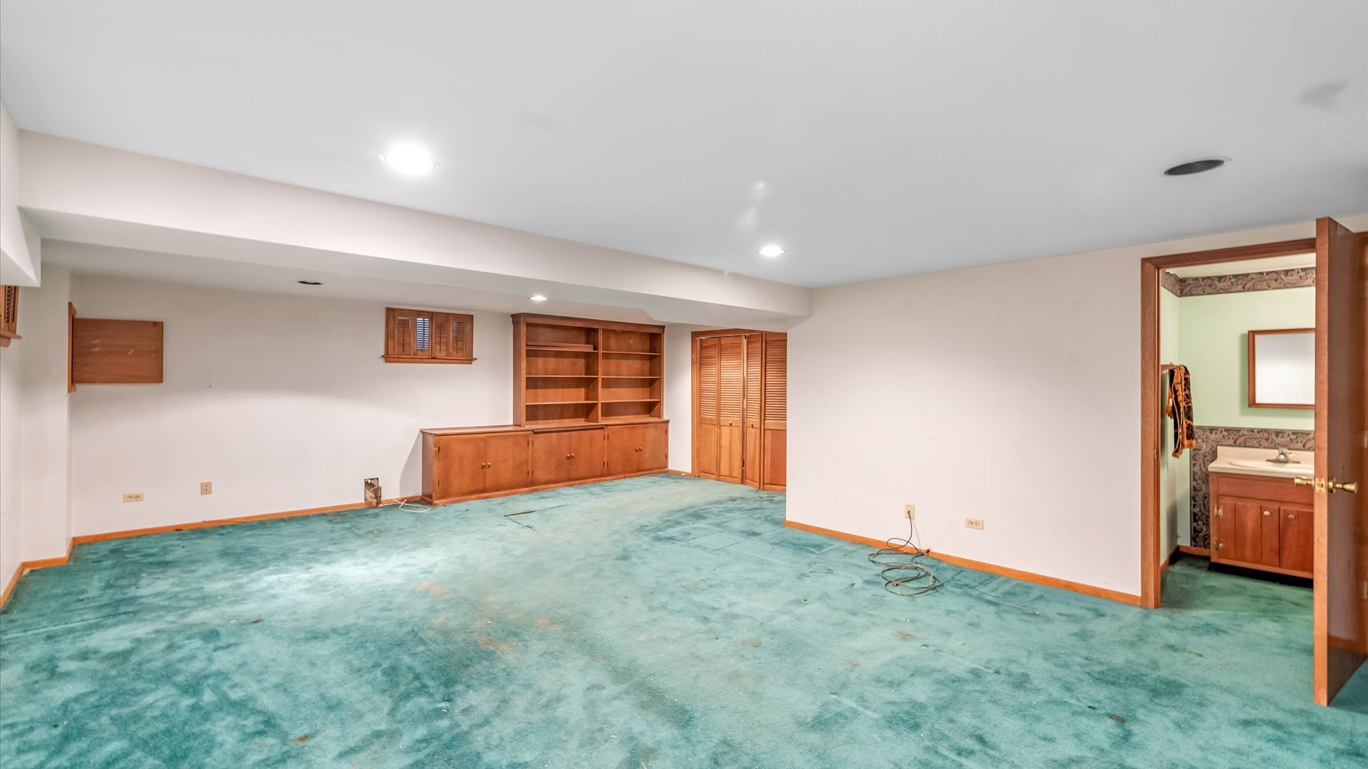 647 Aberdeen Road Cary, IL 60013 - Photo 23 of 32
