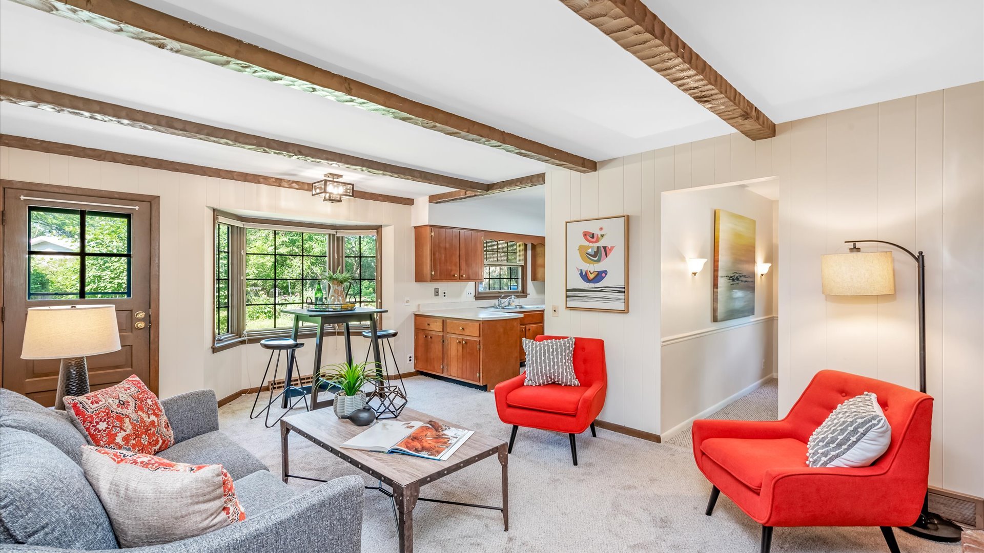 647 Aberdeen Road Cary, IL 60013 - Photo 5 of 32