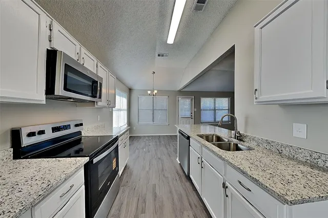 $2,225 | 1210 Trenton Lane, Euless, TX 76040