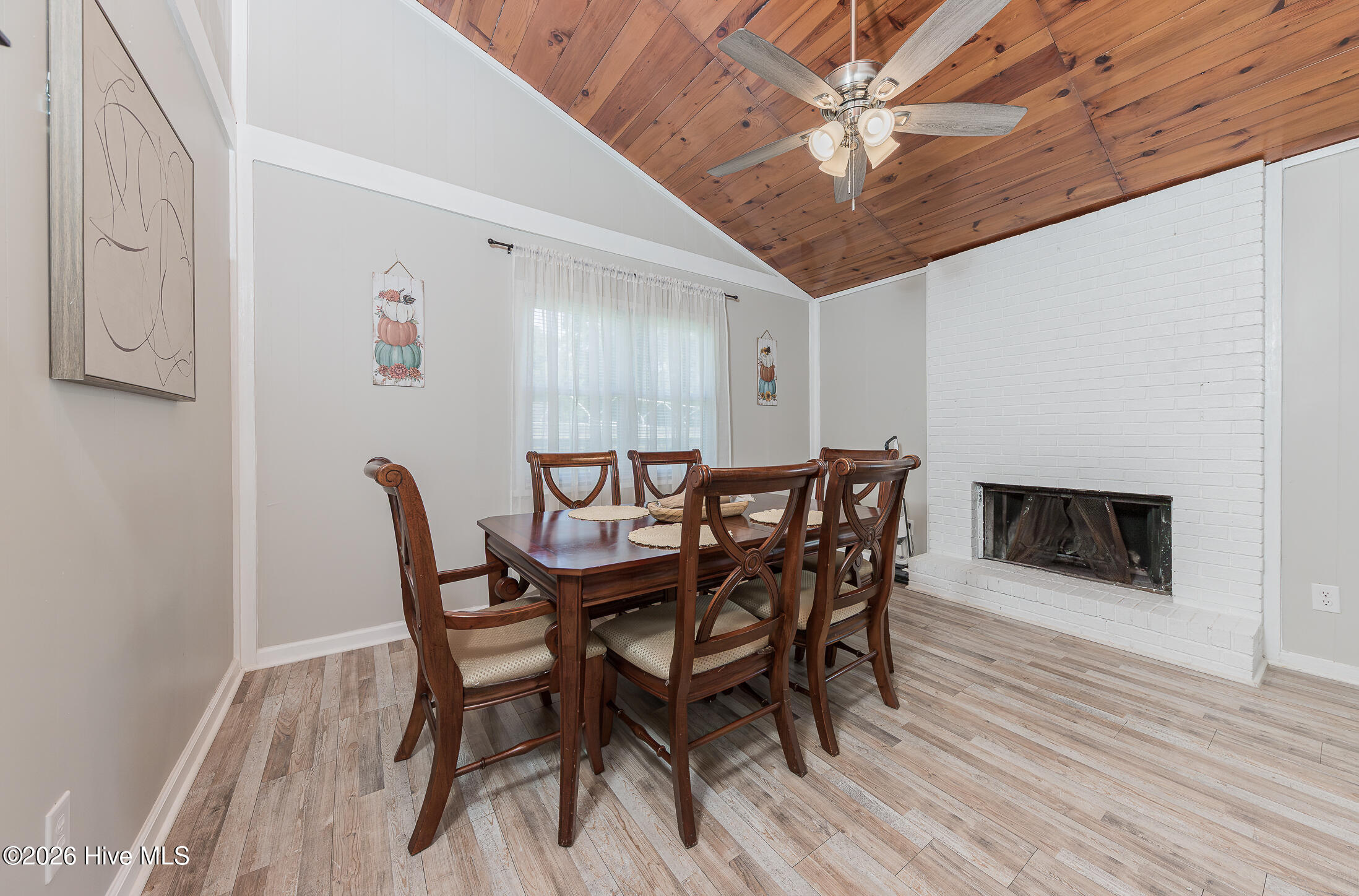 402 Sharon Way Jacksonville, NC 28546 - Photo 21 of 51 DiningRoom