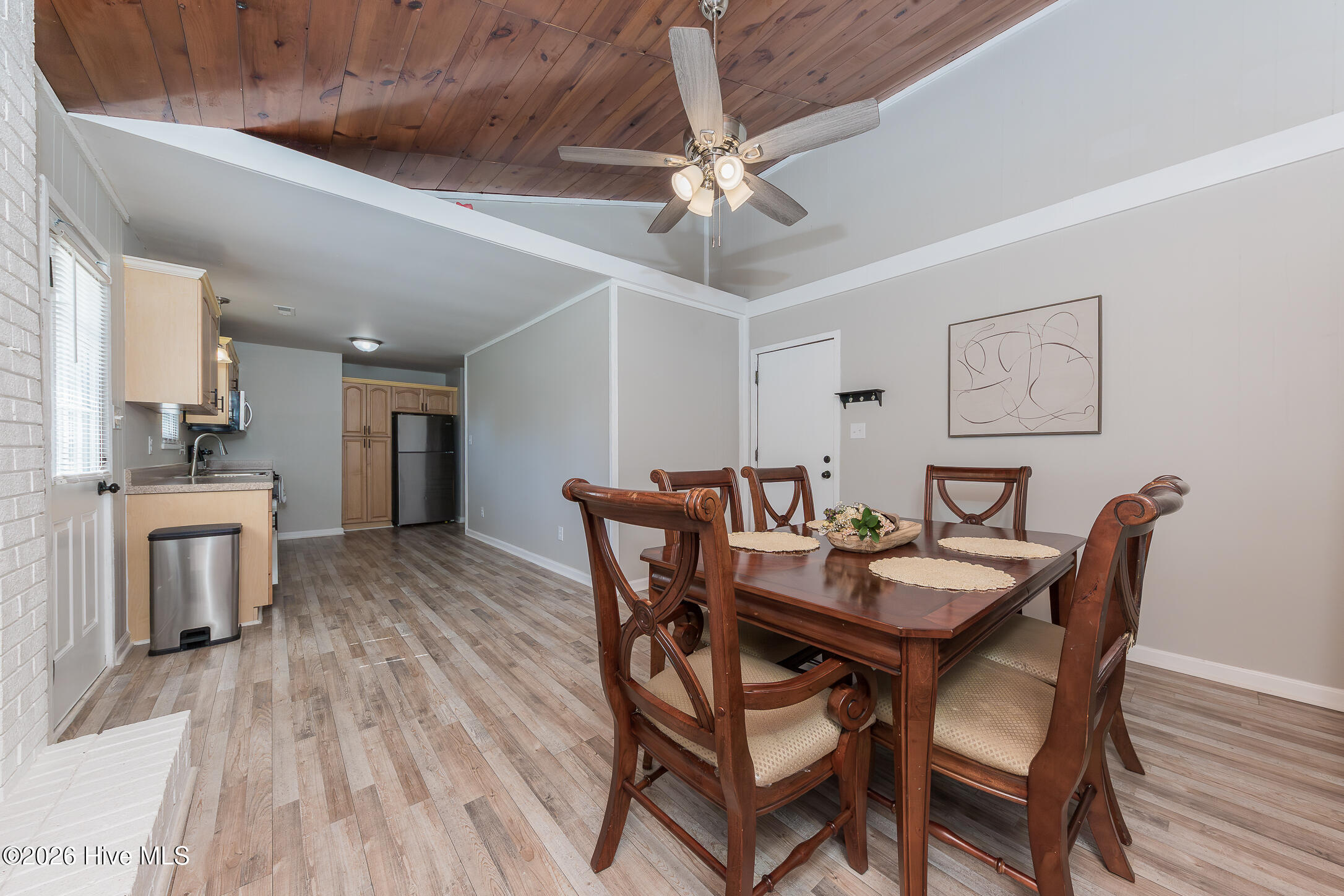 402 Sharon Way Jacksonville, NC 28546 - Photo 23 of 51 DiningRoom