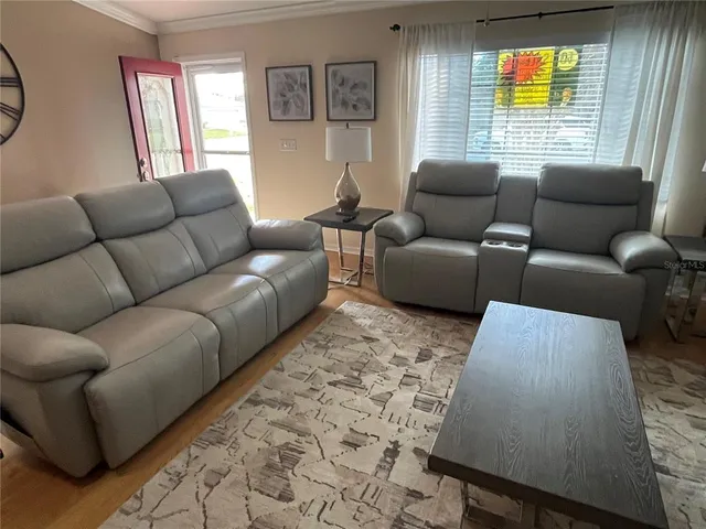 $299,900 | 13709 Southeast 86th Terrace, Summerfield, FL 34491