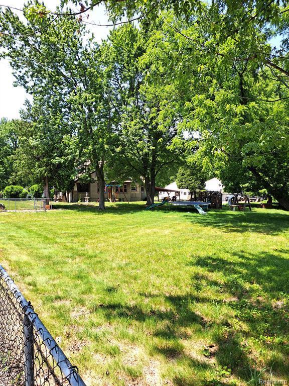 4095 Williamson Road Saginaw, MI 48601 - Photo 28 of 33 28