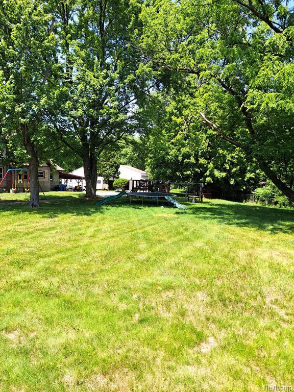 4095 Williamson Road Saginaw, MI 48601 - Photo 29 of 33 29