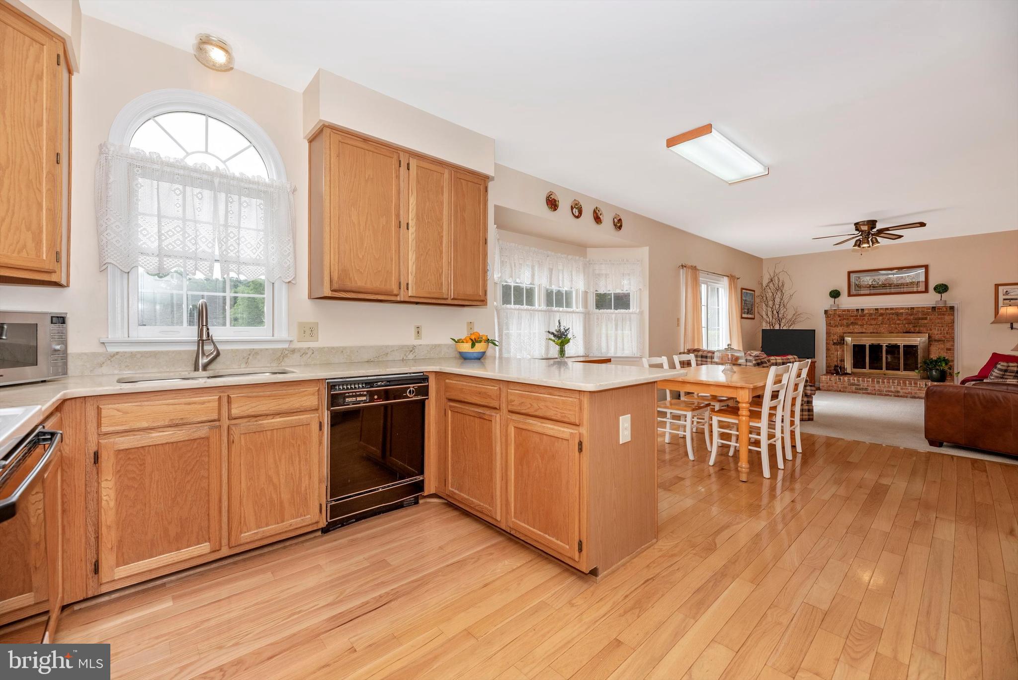 3205 Kemptown Church Road Monrovia, MD 21770 - Photo 8 of 41 Spacious Kitchen with Breakfast Area