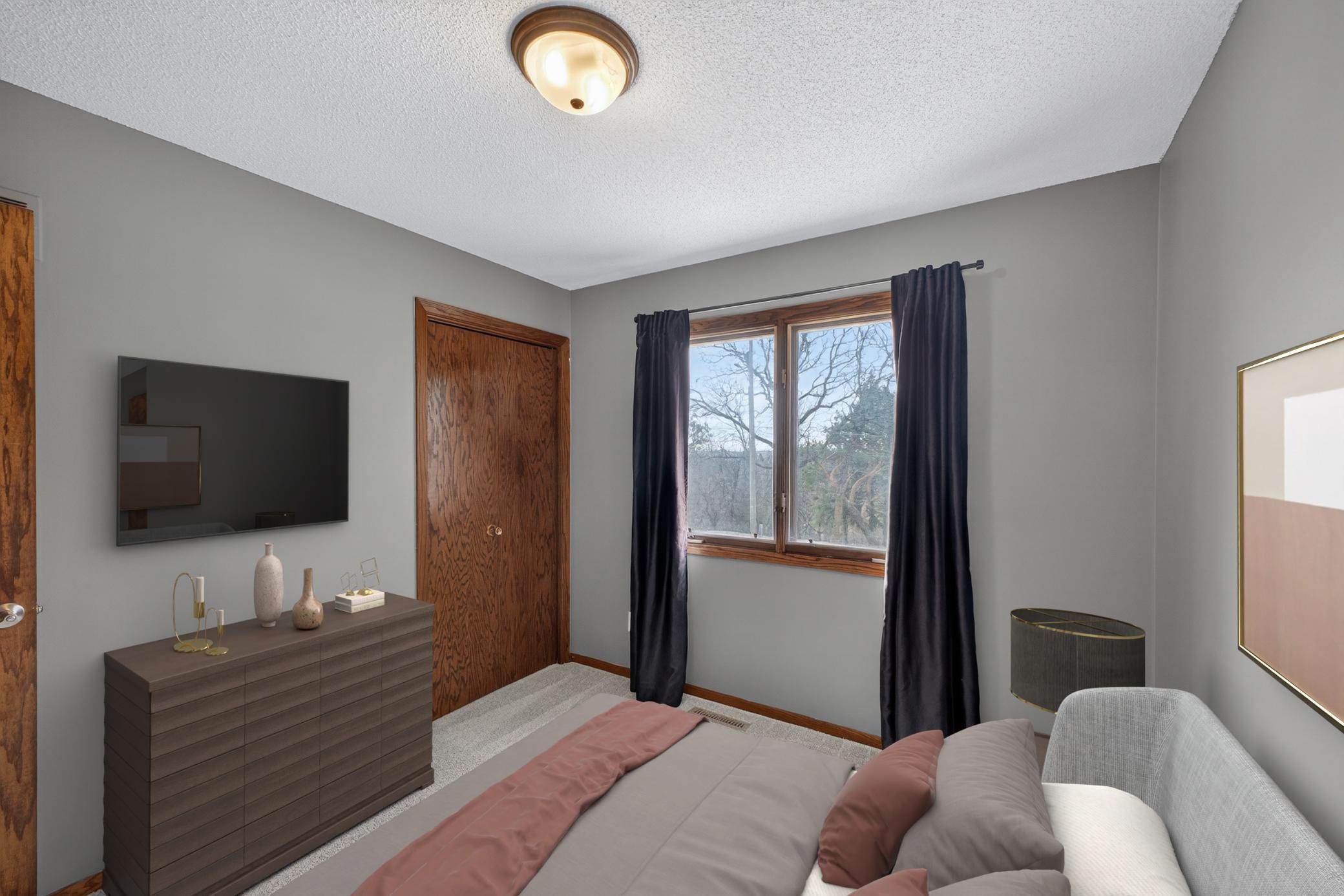 641 20th Street Northeast Rochester, MN 55906 - Photo 13 of 37