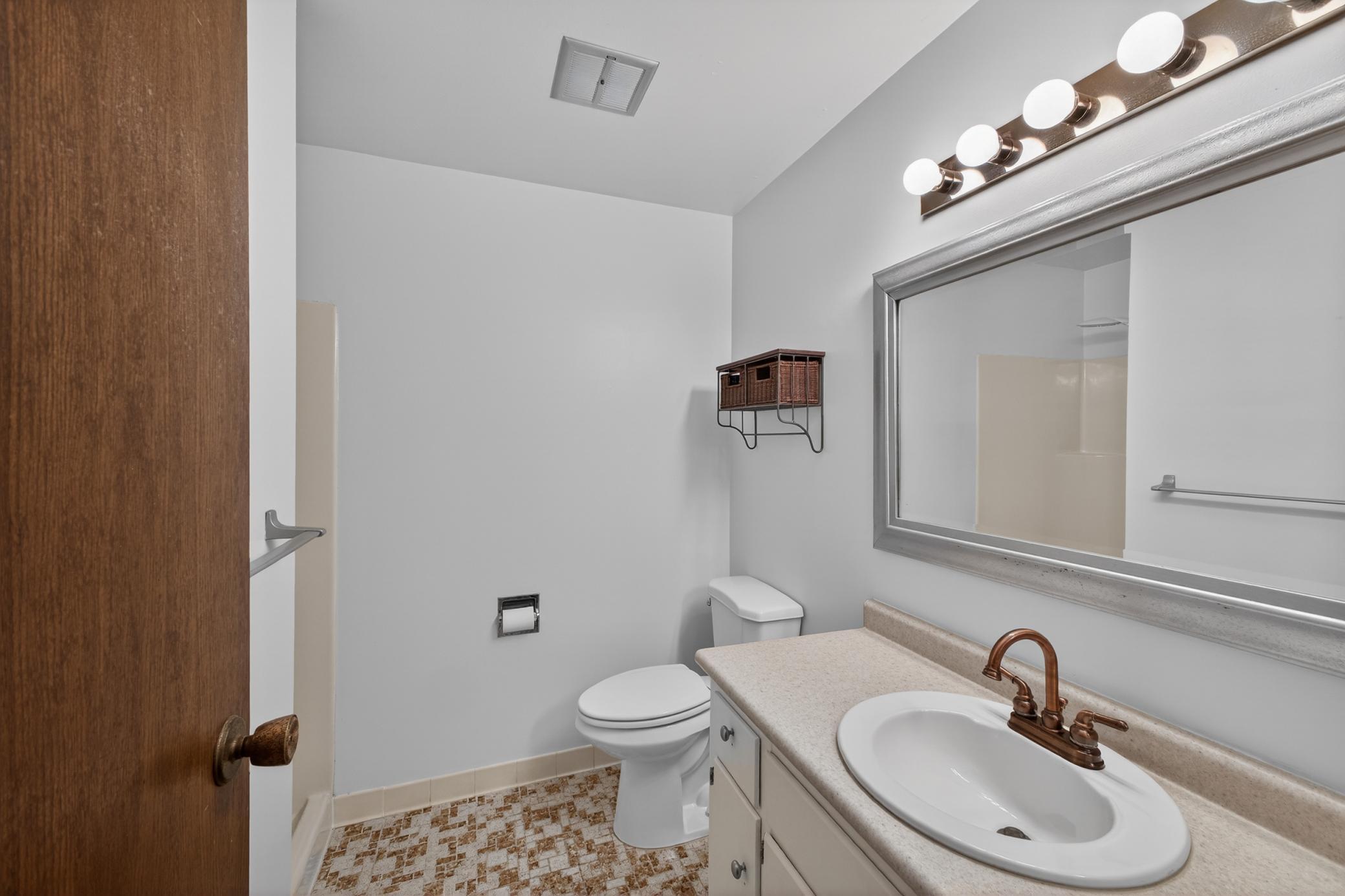 641 20th Street Northeast Rochester, MN 55906 - Photo 26 of 37