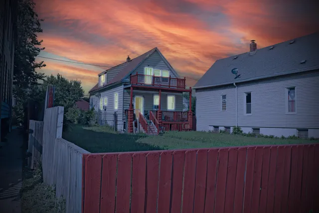 $179,900 | 1300 West Greenfield Avenue, Milwaukee, WI 53204