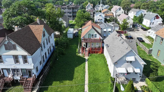 $179,900 | 1300 West Greenfield Avenue, Milwaukee, WI 53204