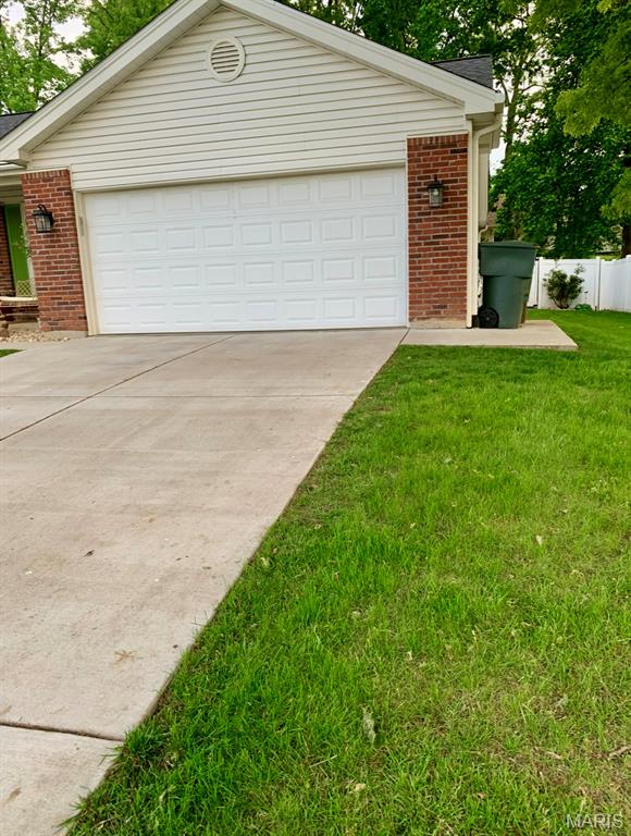 22 Shadowcreek Drive St. Peters, MO 63376 - Photo 4 of 43