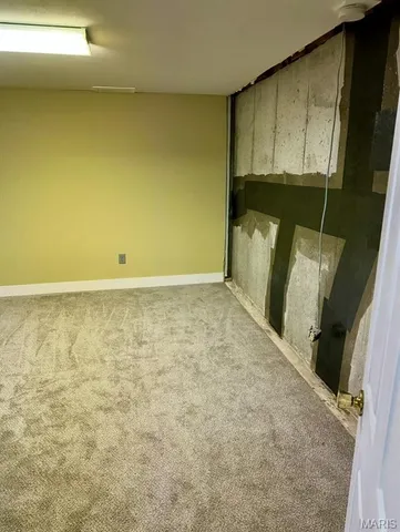 $375,000 | 22 Shadowcreek Drive, St. Peters, MO 63376