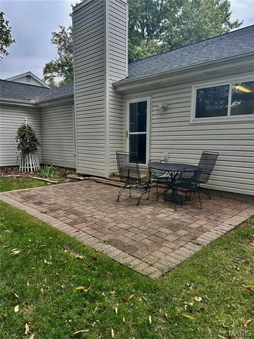 $375,000 | 22 Shadowcreek Drive, St. Peters, MO 63376