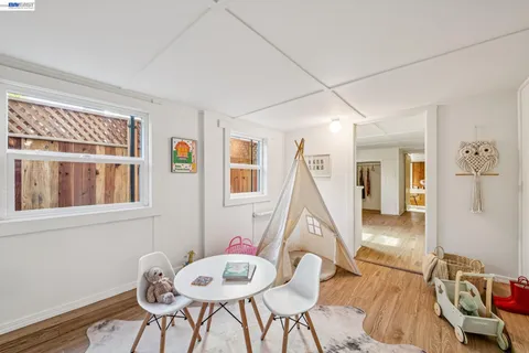 $849,000 | 467 Santa Clara Avenue, Alameda, CA 94501