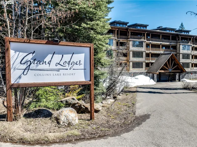 $874,900 | 31244 East Collins Lake Road, Unit 21, Government Camp, OR 97028
