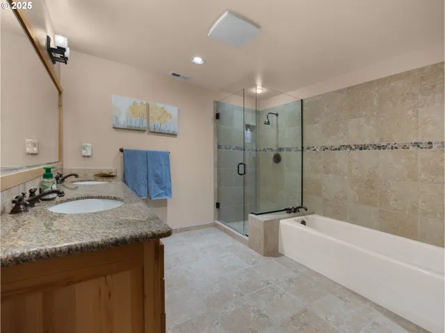 $874,900 | 31244 East Collins Lake Road, Unit 21, Government Camp, OR 97028