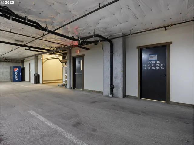 $874,900 | 31244 East Collins Lake Road, Unit 21, Government Camp, OR 97028