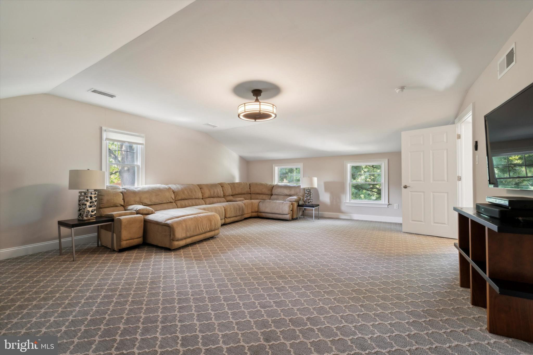 146 Sutton Road Ardmore, PA 19003 - Photo 19 of 33