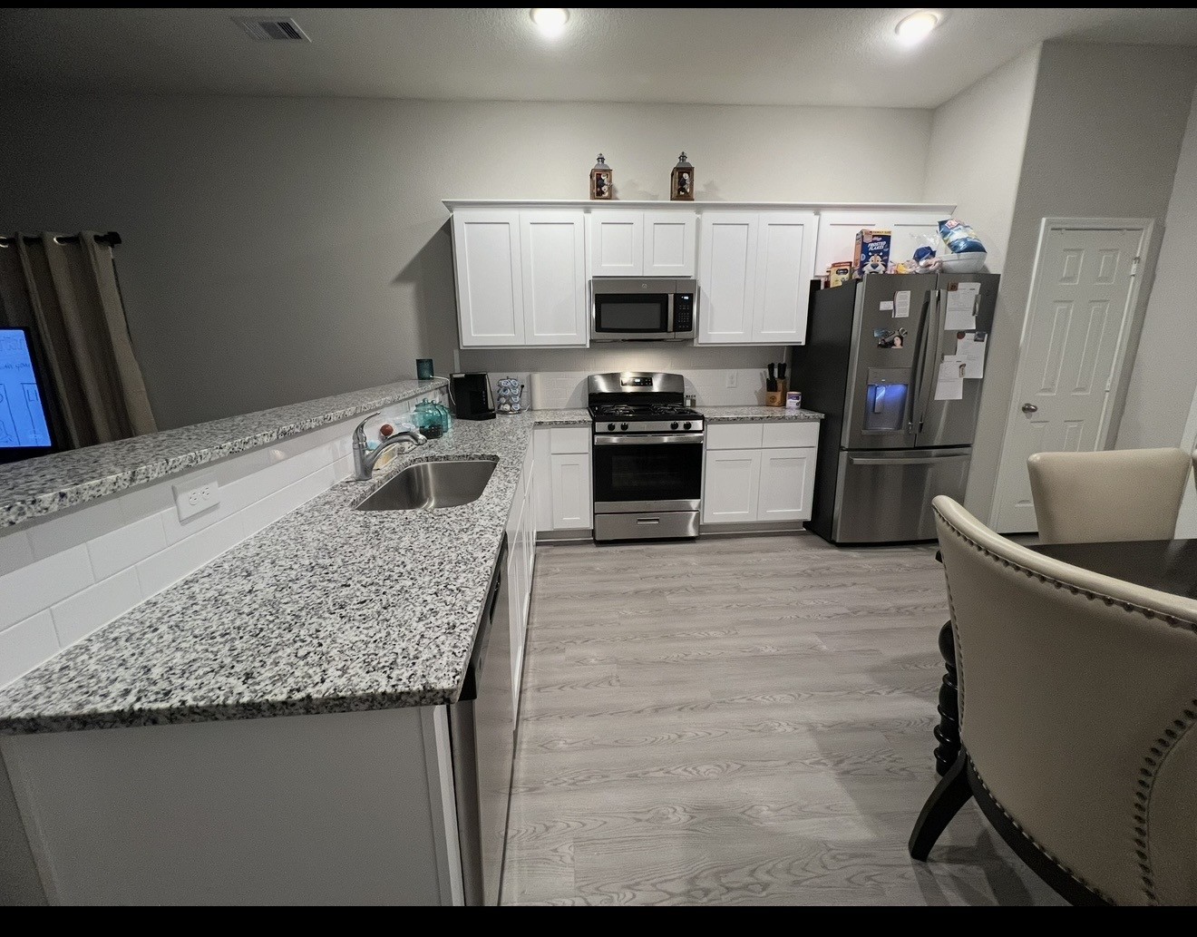 306 Helen Street Cleveland, TX 77328 - Photo 3 of 13