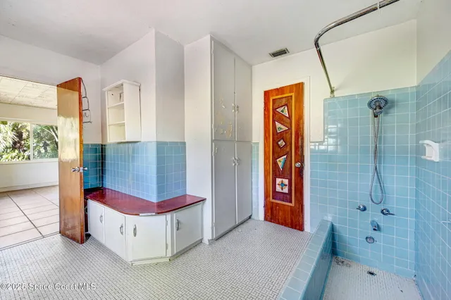 $1,200,000 | 100 Tampa Avenue, Indialantic, FL 32903