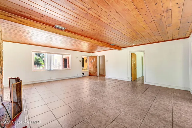 $1,200,000 | 100 Tampa Avenue, Indialantic, FL 32903