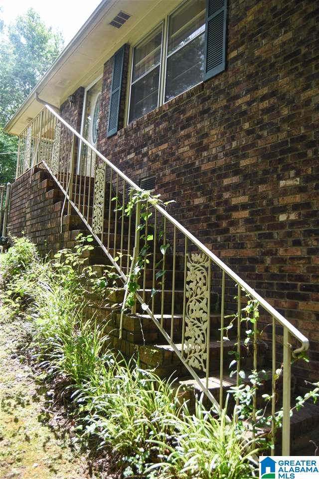 235 Pace Circle Anniston, AL 36207 - Photo 4 of 31