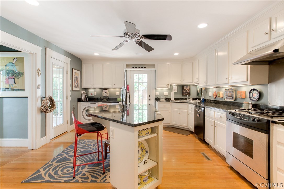 5015 Caledonia Road Richmond, VA 23225 - Photo 9 of 29 The spacious kitchen was enlarged during the renov