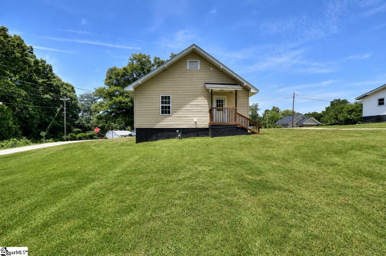 19 Clemson Street Liberty, SC 29657 - Photo 29 of 44