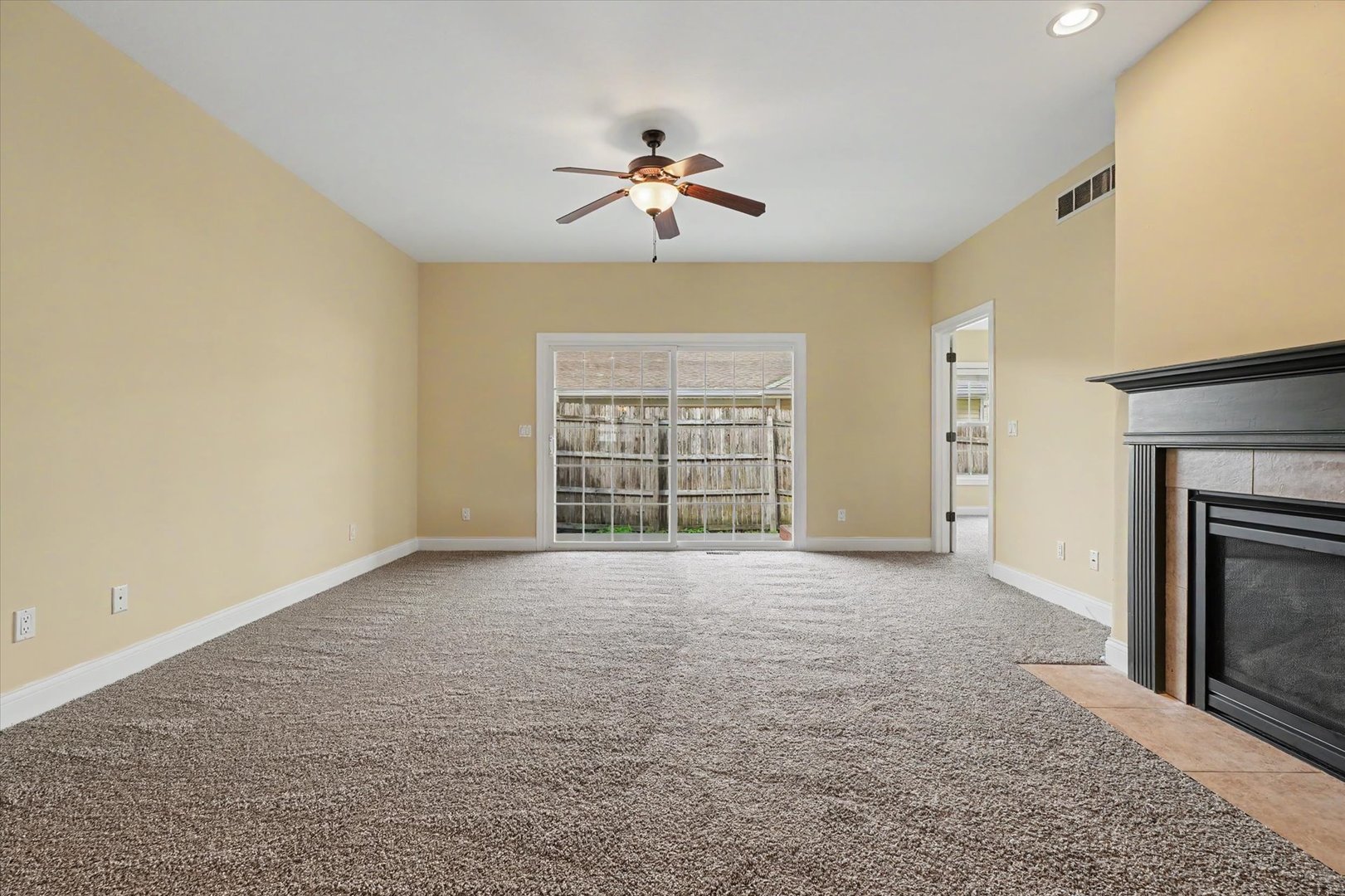 1505 Stonebluff Court Champaign, IL 61822 - Photo 9 of 33