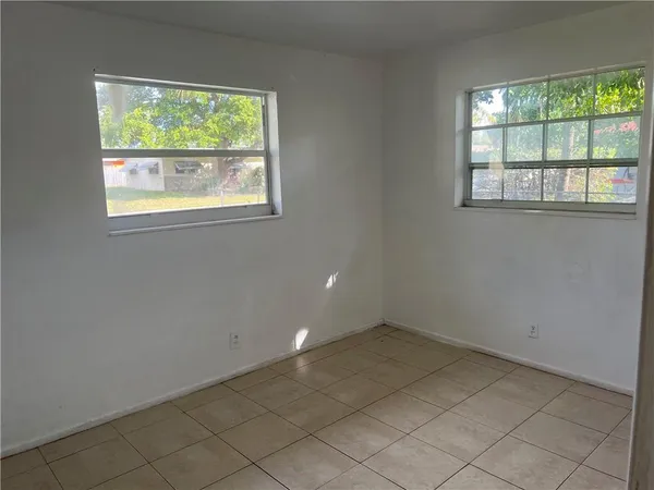 $3,190 | 10 Northwest 19th Street, Pompano Beach, FL 33060