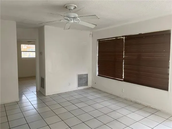 $3,490 | 10 Northwest 19th Street, Pompano Beach, FL 33060