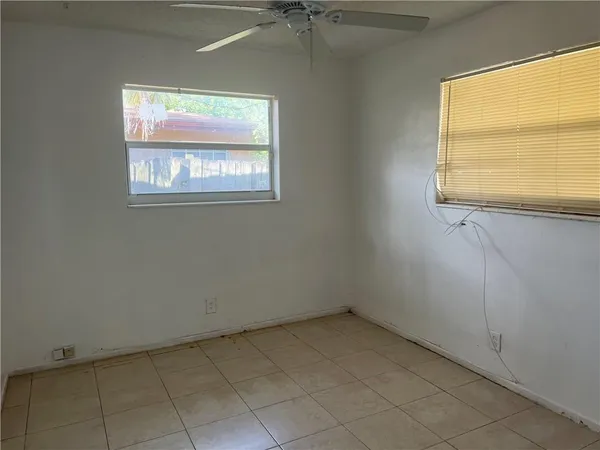 $3,490 | 10 Northwest 19th Street, Pompano Beach, FL 33060