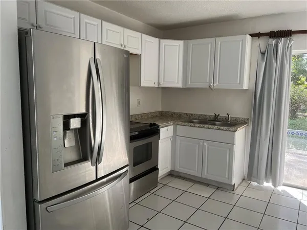 $3,490 | 10 Northwest 19th Street, Pompano Beach, FL 33060
