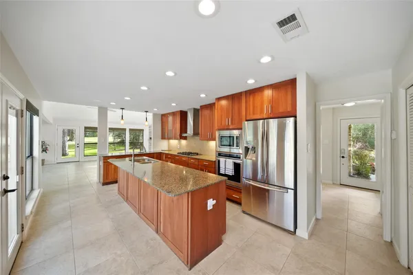 $4,500 | 5 Berrypick Lane, The Woodlands, TX 77380