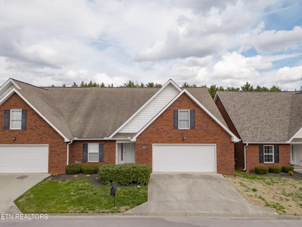 $379,900 | 7422 Tylers Garden Way, Knoxville, TN 37918