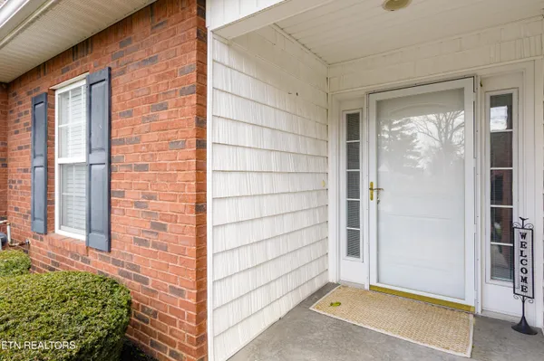 $379,900 | 7422 Tylers Garden Way, Knoxville, TN 37918