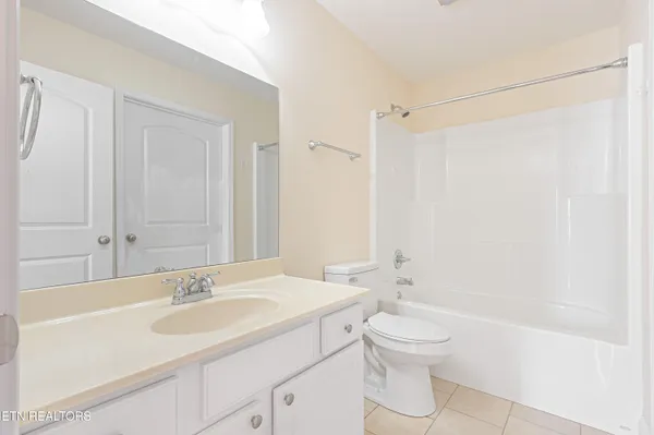 $379,900 | 7422 Tylers Garden Way, Knoxville, TN 37918