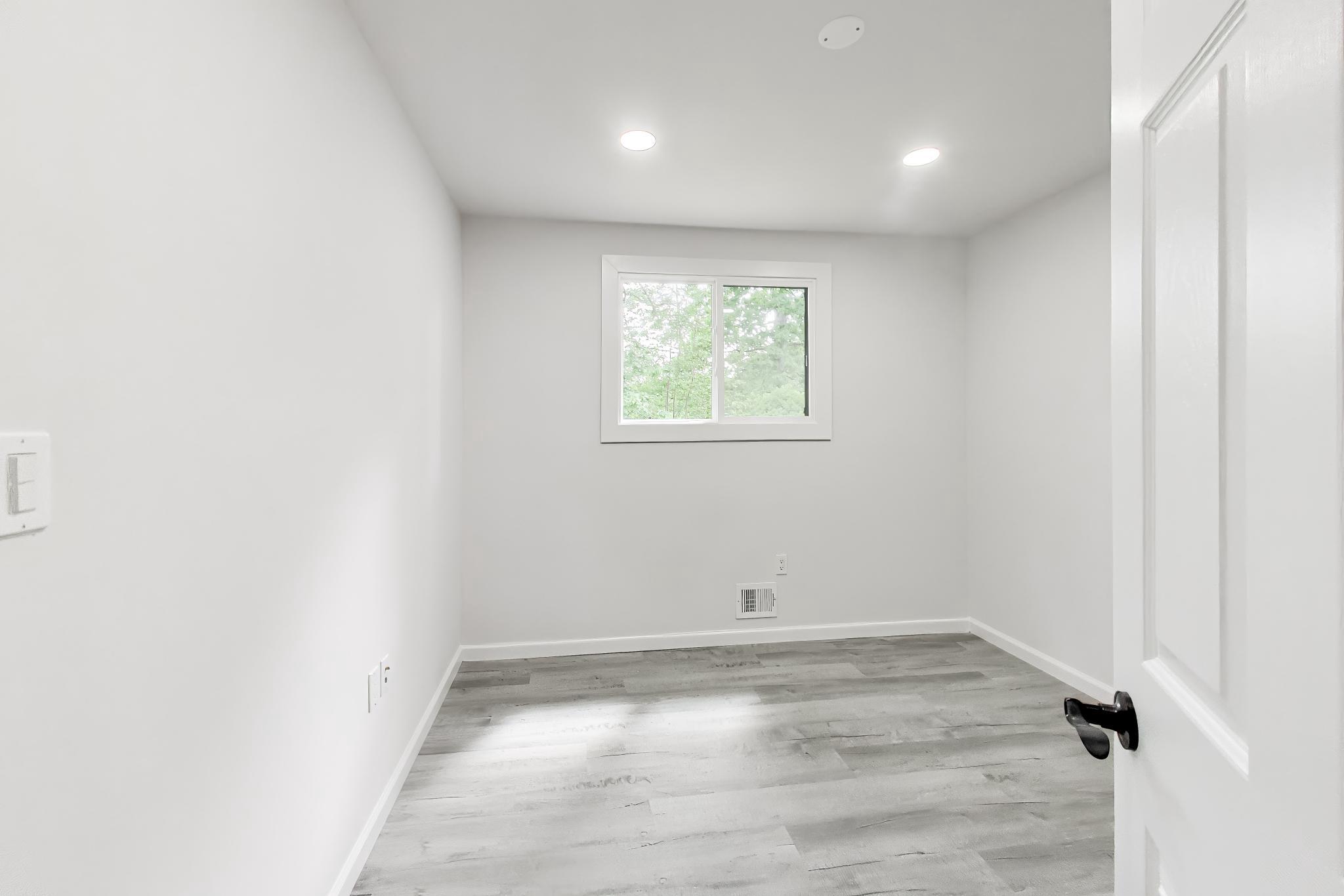 810 Malta Lane Silver Spring, MD 20901 - Photo 19 of 35 Bedroom or Office