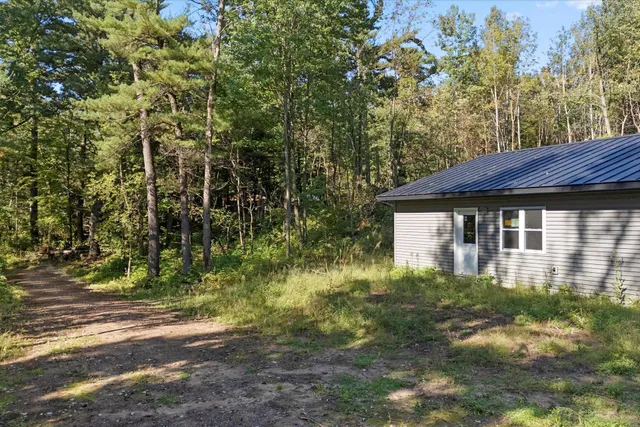 $185,000 | 1956 16th Avenue, Cameron, WI 54822