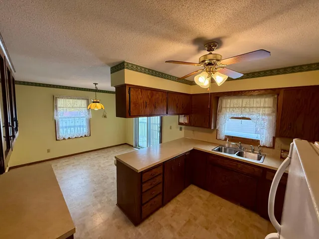 $299,500 | 954 Lilac Drive, Sauk Centre, MN 56378