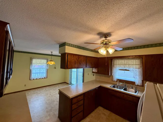 $299,500 | 954 Lilac Drive, Sauk Centre, MN 56378