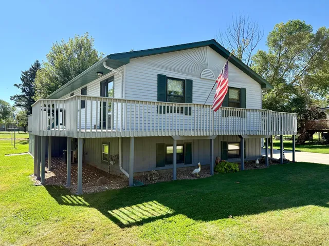 $299,500 | 954 Lilac Drive, Sauk Centre, MN 56378
