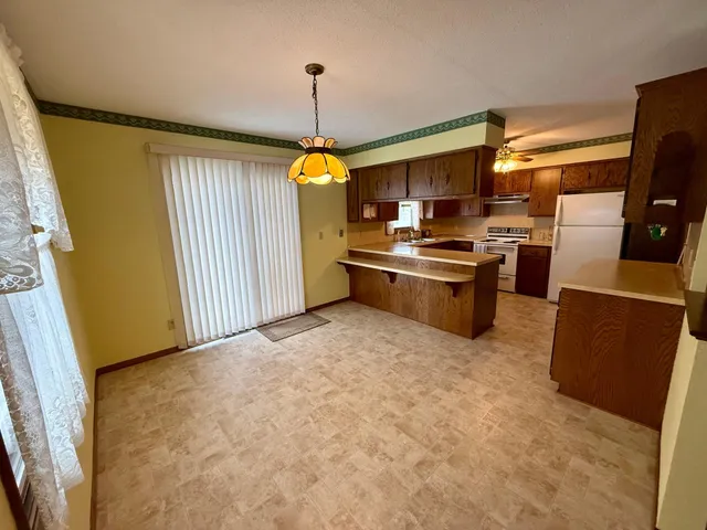 $299,500 | 954 Lilac Drive, Sauk Centre, MN 56378