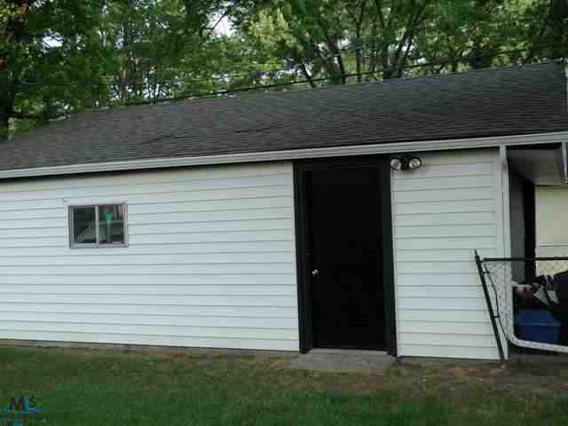 2287 Franklin Road Berkley, MI 48072 - Photo 24 of 24 31111546-23.JPG