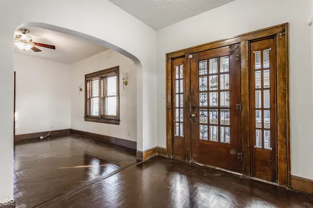 $2,940 | 1235 Tecumseh Street, Indianapolis, IN 46201