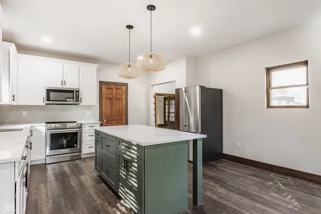 $2,940 | 1235 Tecumseh Street, Indianapolis, IN 46201