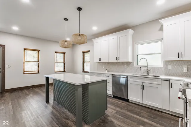 $2,940 | 1235 Tecumseh Street, Indianapolis, IN 46201