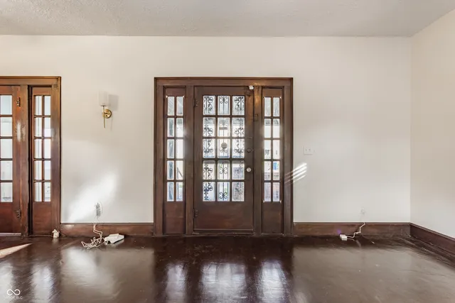 $2,940 | 1235 Tecumseh Street, Indianapolis, IN 46201