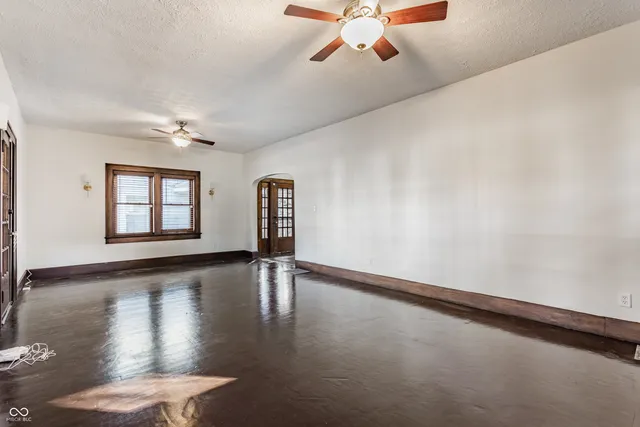 $2,940 | 1235 Tecumseh Street, Indianapolis, IN 46201