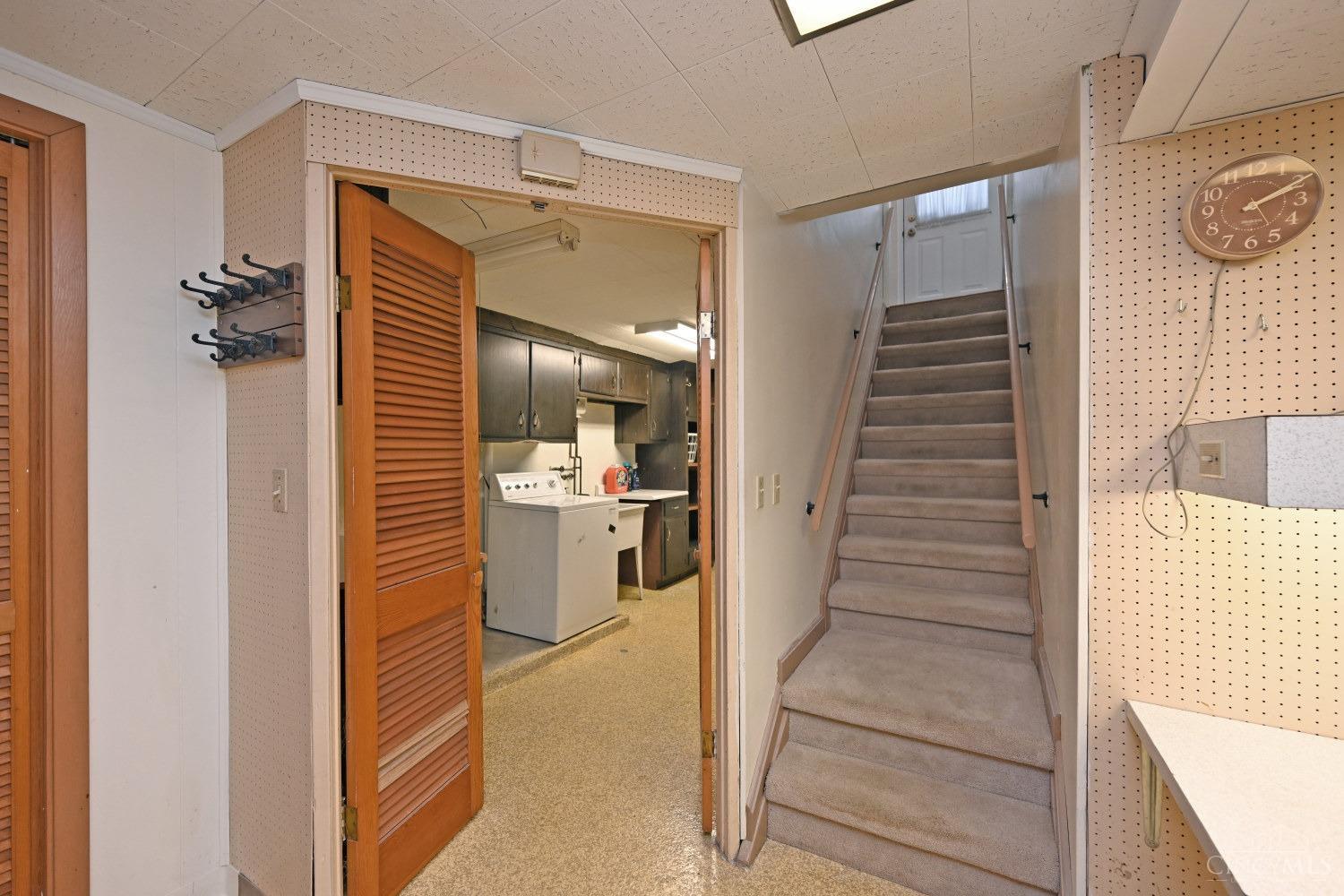 10079 Corbett Road Cincinnati, OH 45231 - Photo 28 of 46
